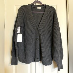 BNWT Aritzia Wilfred Cortado Cardigan Sweater